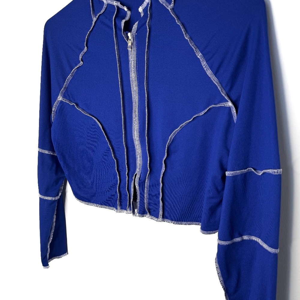 SHEIN blue cropped top with a zipper and long sleeves size XL